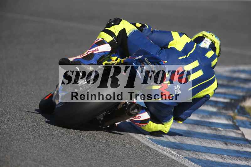 /Archiv-2024/01 26.-28.01.2024 Moto Center Thun Jerez/Gruppe schwarz-black/backside